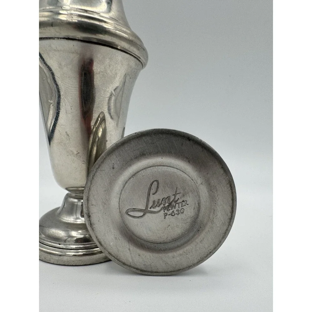 Lunt Pewter P-630 Salt & Pepper Shaker Set Heavy Shabby Heavy Tarnish